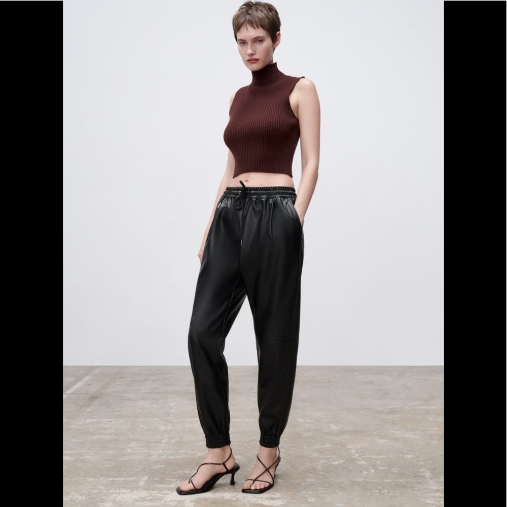 Zara Faux leather jogging pants Size US 5